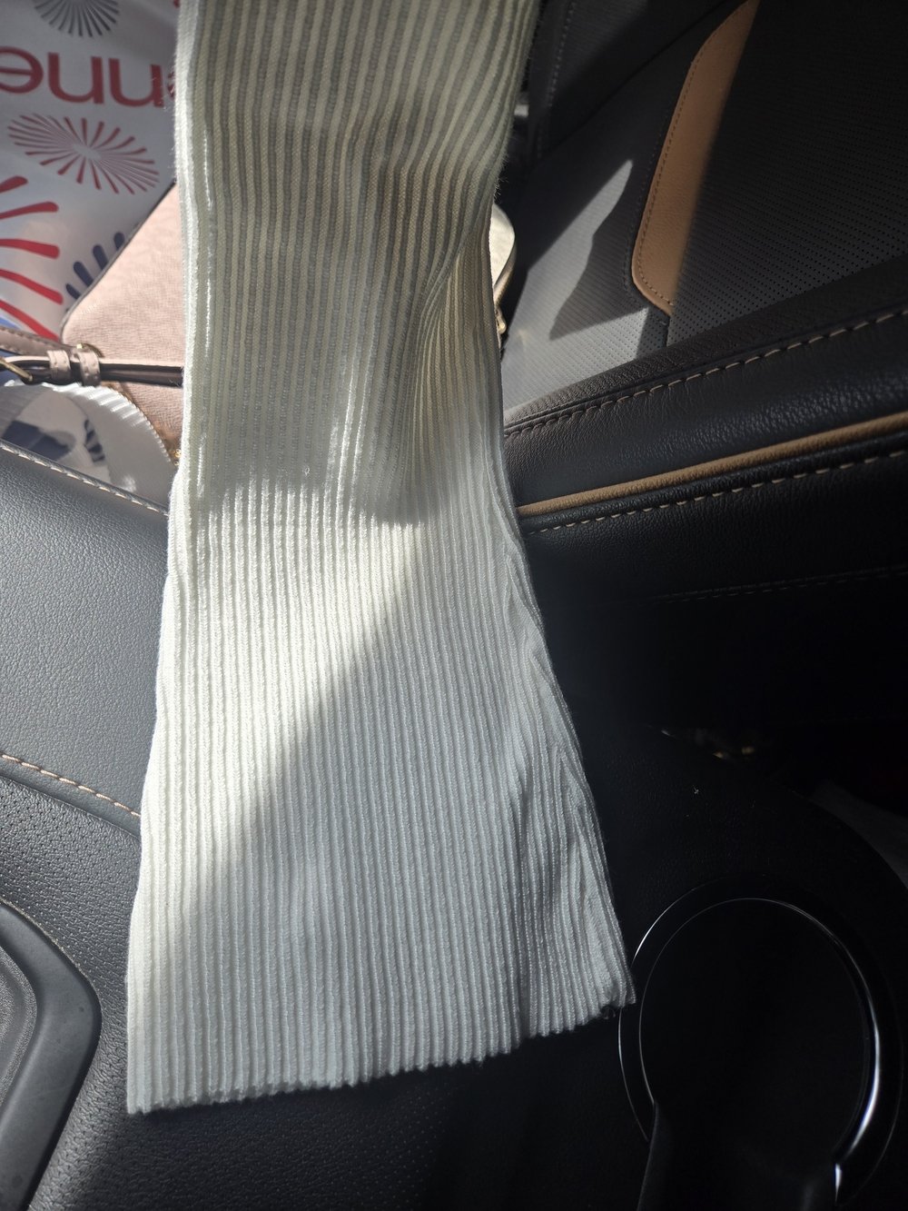 No Boundaries Cream Ribbed Button-Front V-Neck Top - Picture 4 of 4